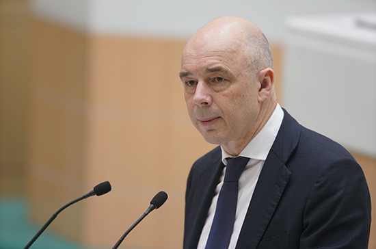 Налоговыми резидентами России смогут стать прожившие в стране 3-6 месяцев 