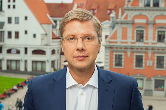 Прокуратура Латвии обратилась в Европарламент с просьбой снять иммунитет с Нила Ушакова