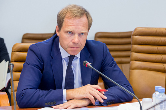 Сенатор рассказал об отраслях с наибольшим ростом числа безработных в пандемию